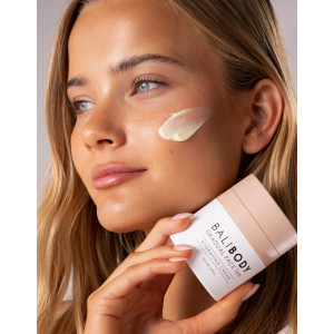 Bali Body Gradual Face Tan - Зволожуючий крем для обличчя з поступовим ефектом засмаги
